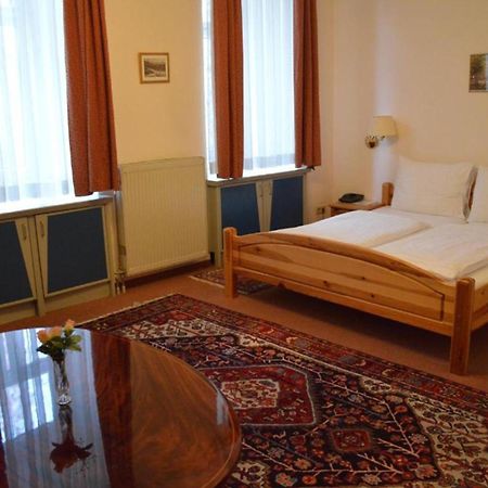 Hotel Pension Walzerstadt Vienna Exterior photo
