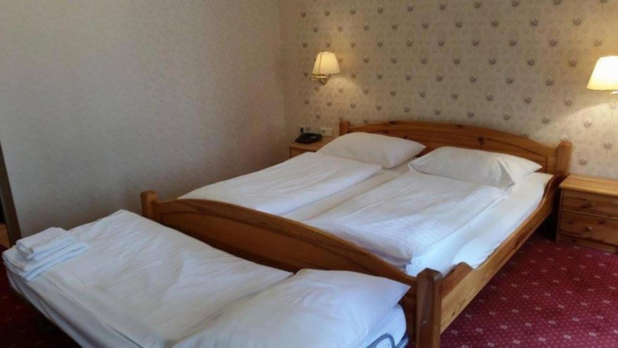 Hotel Pension Walzerstadt Vienna Exterior photo